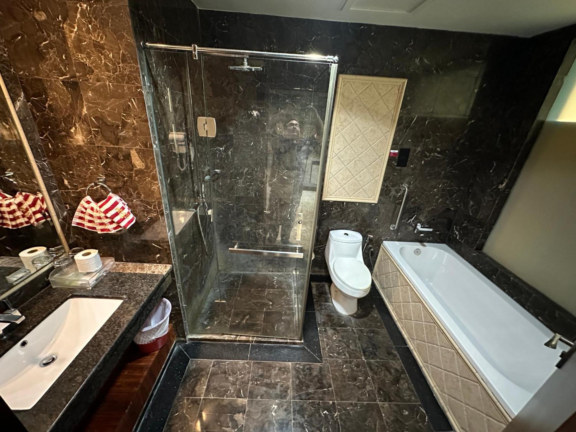 Meritz Hotel Miri Εξωτερικό φωτογραφία